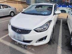 Hyundai Elantra White 2016