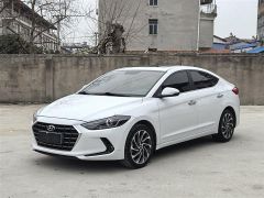 Hyundai Elantra White 2019