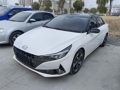 Hyundai Elantra White 2020