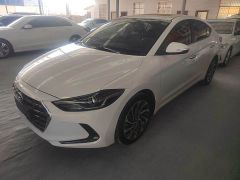 Hyundai Elantra White 2020