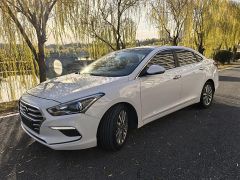 Hyundai MISTRA White 2017