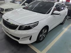 KIA Cadenza‌ White 2017