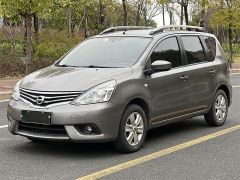 NISSAN Livina Silver 2013