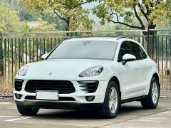 PORSCHE Macan White 2015