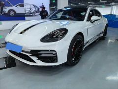 PORSCHE Panamera White 2019