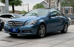 Benz E-Class Blue 2011