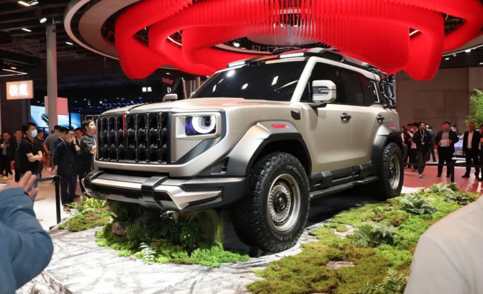 Hongqi Luxury Off-Road SUV (new model)