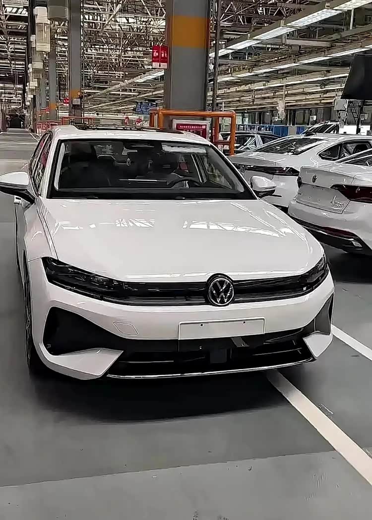 Volkswagen Sagitar L: The Upgraded Compact Sedan Redefining China's Auto Export