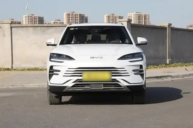 Deep Blue S07 vs BYD Song PLUS DM-i: Which Hybrid SUV Reigns Supreme?